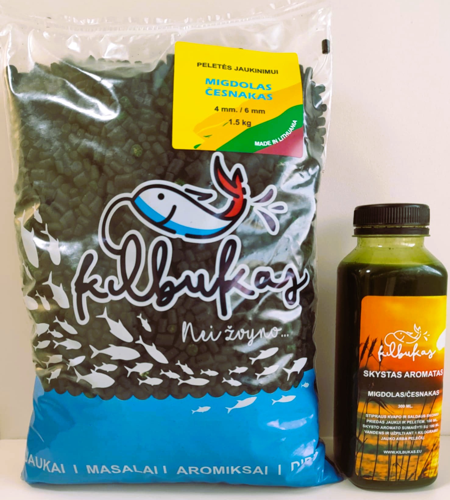 Peletės jaukinimui 1,5 kg. / Skystas aromatas 300 ml.